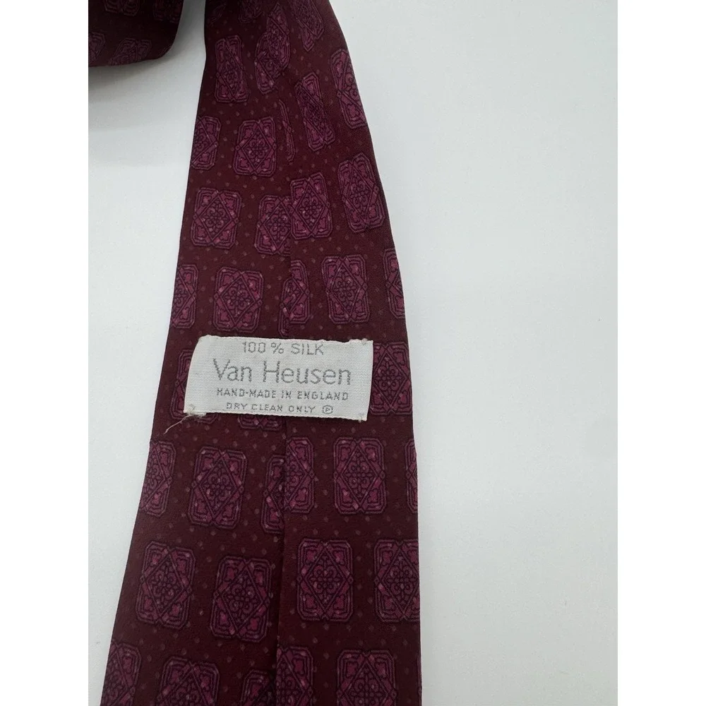 Van Heusen 100% Silk Tie Burgundy Red Geometric Pattern Made in England Classic